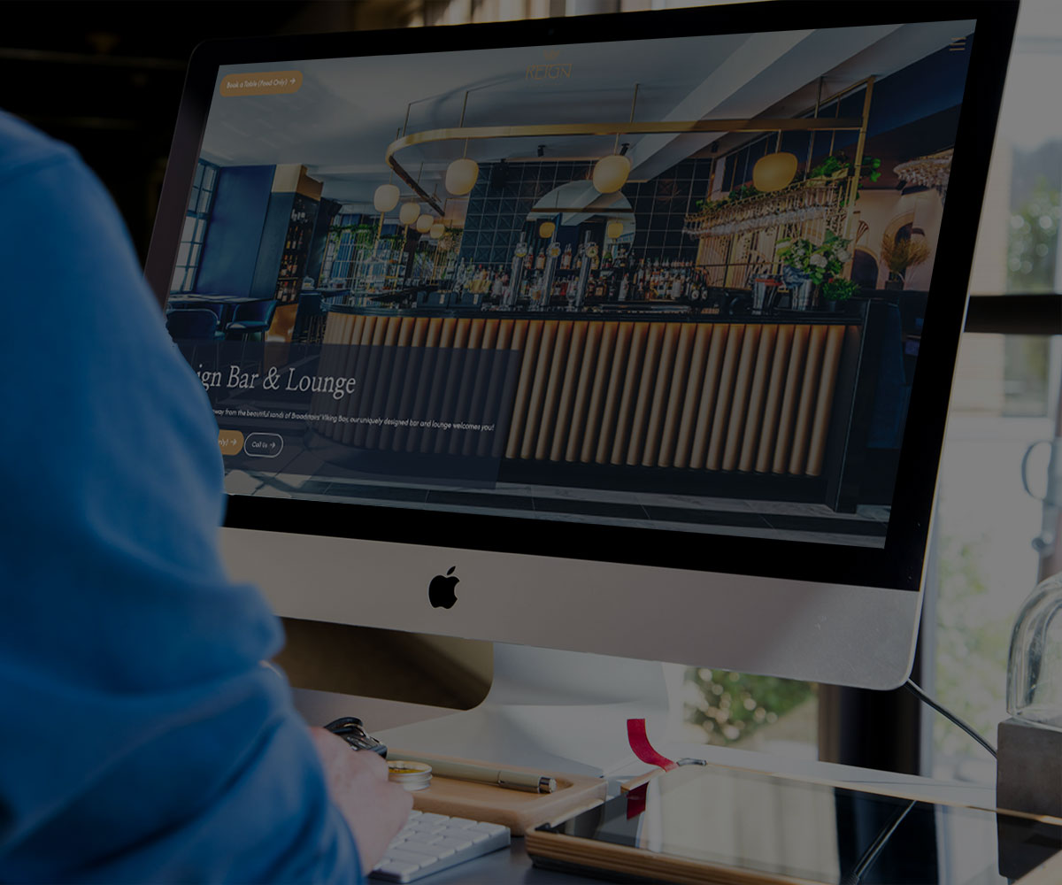 Reign Bar and Lounge website by Codex